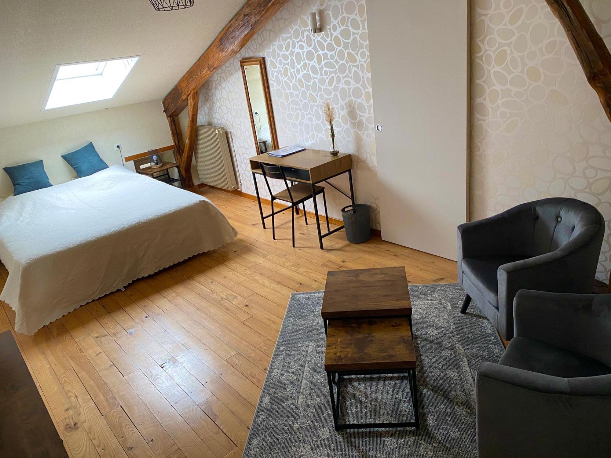 Le Petit Bleu Chambre D'Hotes Bed & Breakfast Bourg-de-Visa Exterior photo